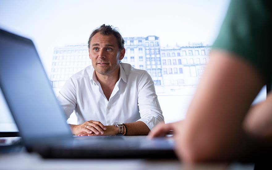 Bruno’s way: precision and vision