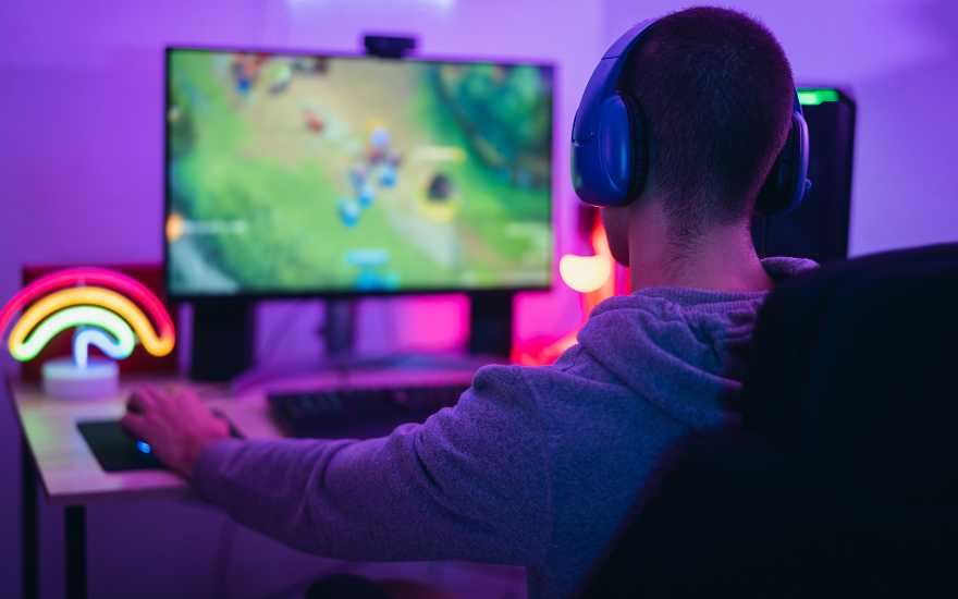 Qu’est-ce que Twitch et comment l’utiliser pour devenir un vrai streamer?