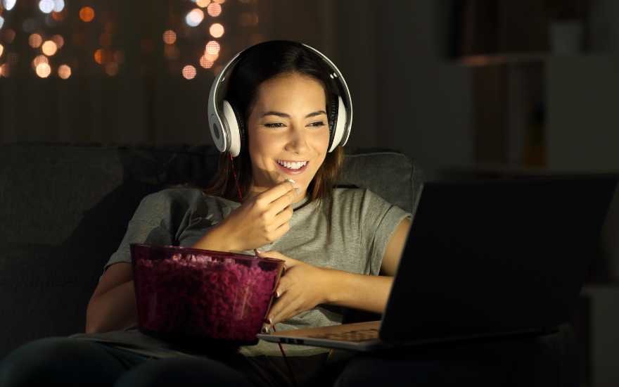 How can I watch free TV over the internet?