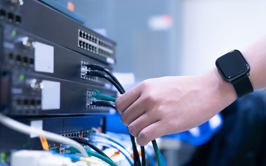 Glasvezel versus kabel: wat is het verschil?